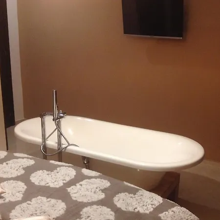 فندق مبيت وإفطار Terrazza Partenopea نابولي