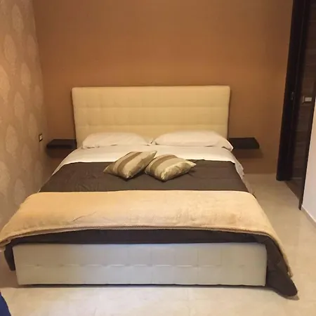 Terrazza Partenopea 4* نابولي