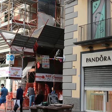 فندق مبيت وإفطار Terrazza Partenopea نابولي